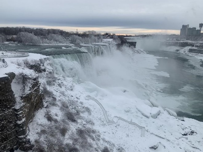 Chùm ảnh: Thác Niagara hóa xứ sở băng giá - Ảnh 7.