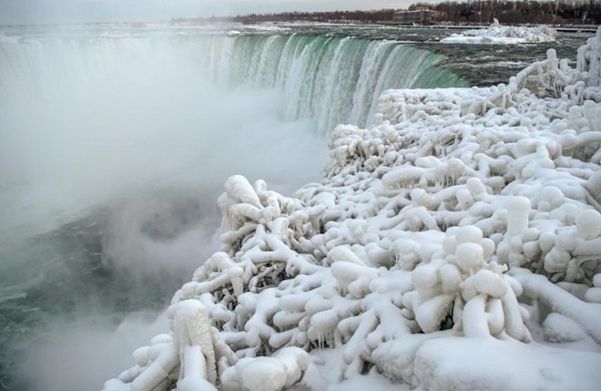 Chùm ảnh: Thác Niagara hóa xứ sở băng giá - Ảnh 9.