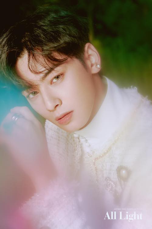 Khiêm tốn như mỹ nam Cha Eun Woo: Tôi còn không biết mình... đẹp trai - Ảnh 2. Khiêm tốn như mỹ nam Cha Eun Woo: Tôi còn không biết mình... đẹp trai - Ảnh 2.