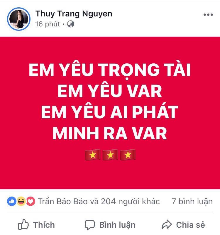 Ngọc Trinh, Ninh Dương Lan Ngọc cùng dàn sao vỡ òa trước trận Việt Nam - Nhật Bản: Một tinh thần rực lửa! - Ảnh 7. Ngọc Trinh, Ninh Dương Lan Ngọc cùng dàn sao vỡ òa trước trận Việt Nam - Nhật Bản: Một tinh thần rực lửa! - Ảnh 7.