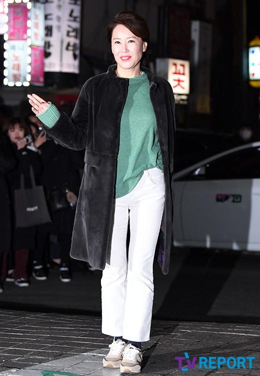 Tiệc mừng c&ocirc;ng Encounter: Song Hye Kyo để mặt mộc, t&agrave;i tử H&agrave;n trẻ kh&oacute; tin mặc d&ugrave; hơn Park Bo Gum 12 tuổi - Ảnh 9.