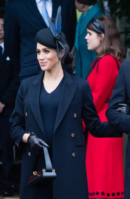 Nhìn lại hành trình mang thai của công nương Meghan Markle giữa tâm bão dư luận - Ảnh 22.