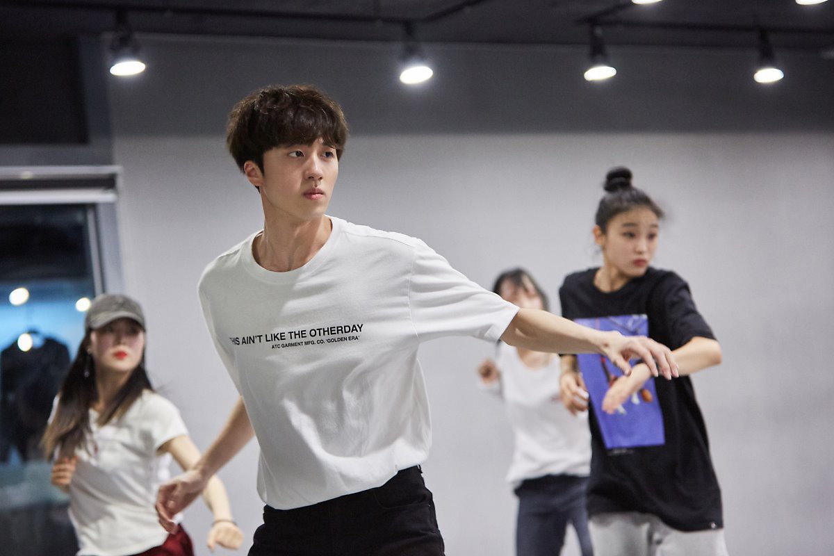 Thủ vai hồi bé của Song Joong Ki, sao nhí sinh năm 2000 lột xác thành nam thần của Sky Castle: Ai ngờ là idol Kpop! - Ảnh 23. Thủ vai hồi bé của Song Joong Ki, sao nhí sinh năm 2000 lột xác thành nam thần của Sky Castle: Ai ngờ là idol Kpop! - Ảnh 23.