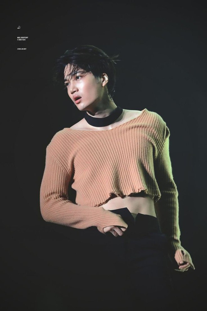 Muốn khô máu với 2 nam idol mặc crop top khoe múi bụng: Đạt đến đỉnh cao của sự sexy, nhưng liệu nhìn có là lạ? - Ảnh 10.