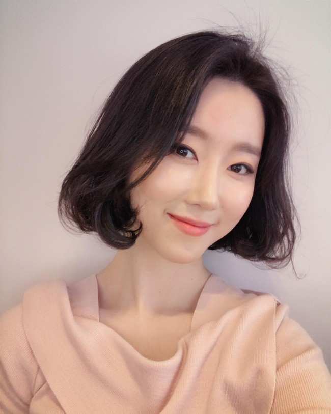 Kiểu Tóc Xoăn Ngắn Đẹp Nhất 2022 Cho Các Nàng Sành Điệu Style Hàn Quốc