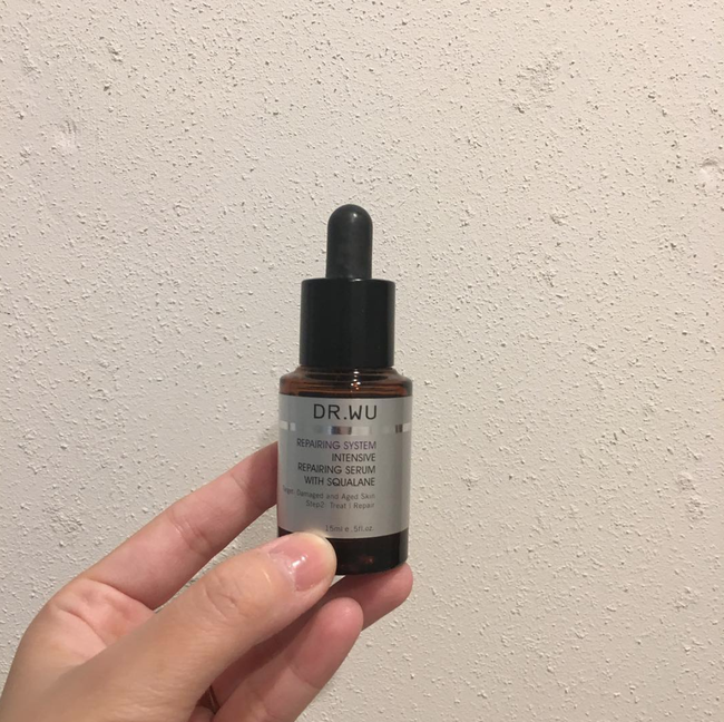 Da vừa trải qua đợt mụn kinh hoàng, chớ lo vì đã có 6 loại serum này giúp phục hồi chỉ sau vài đêm - Ảnh 4.