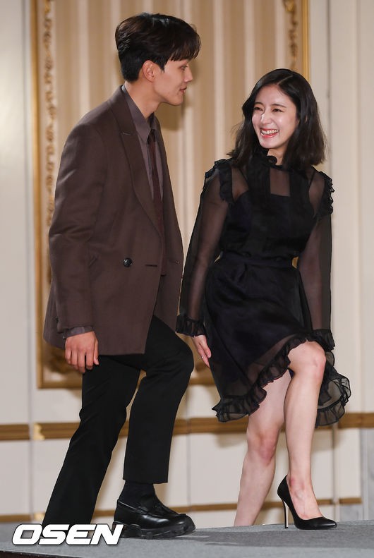 Sao nhí Nàng Dae Jang Geum một thời đẹp xuất sắc, nhưng khoảnh khắc tình tứ của cô với Yeo Jin Goo mới là tâm điểm - Ảnh 8.