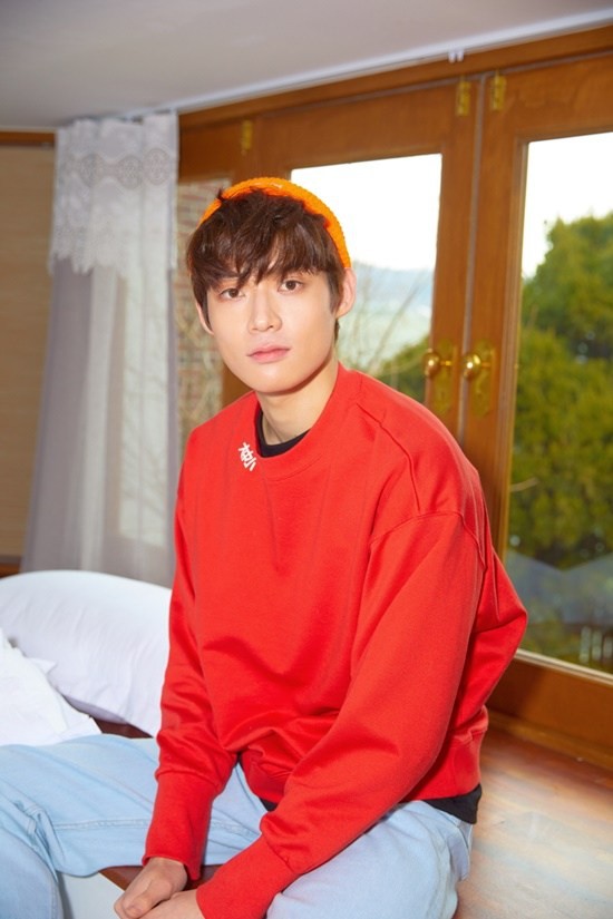 Xuất hiện boygroup mỗi th&aacute;ng ra mắt một th&agrave;nh vi&ecirc;n: Fan phẫn nộ v&igrave; đạo nh&aacute;i concept của LOONA - Ảnh 1.