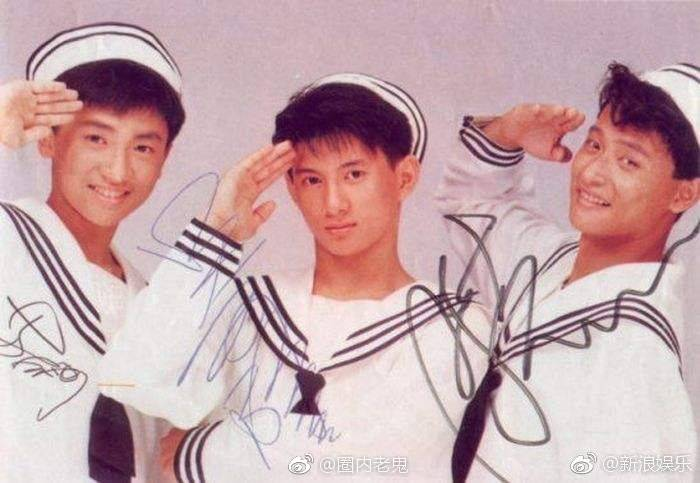 Tô Hữu Bằng tung hình cũ của nhóm nhạc mỹ nam nổi tiếng nhất những năm 1980 Tiểu Hổ Đội: Cả bầu trời ký ức ùa về! - Ảnh 6. Tô Hữu Bằng tung hình cũ của nhóm nhạc mỹ nam nổi tiếng nhất những năm 1980 Tiểu Hổ Đội: Cả bầu trời ký ức ùa về! - Ảnh 6.