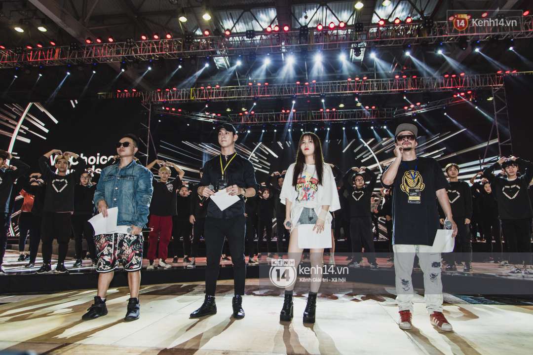 Nhìn lại những điểm độc đáo của sân khấu Gala WeChoice 2018 mà bạn không thể bỏ qua vào tối nay! - Ảnh 5. Nhìn lại những điểm độc đáo của sân khấu Gala WeChoice 2018 mà bạn không thể bỏ qua vào tối nay! - Ảnh 5.