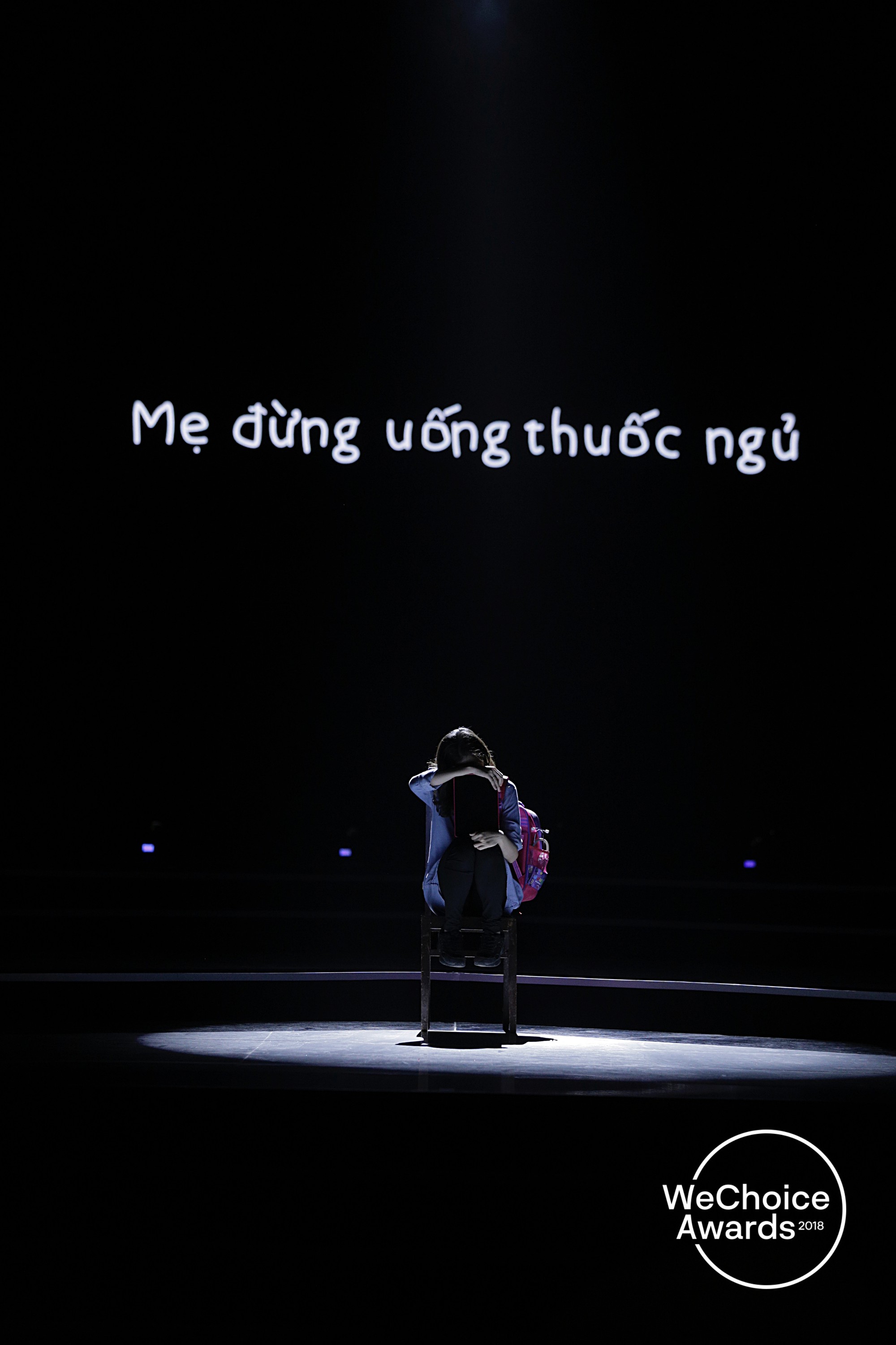 Nghẹn ngào xem tiết mục múa tái hiện câu chuyện về thiên sứ Hải An tại Gala WeChoice Awards 2018 - Ảnh 2.