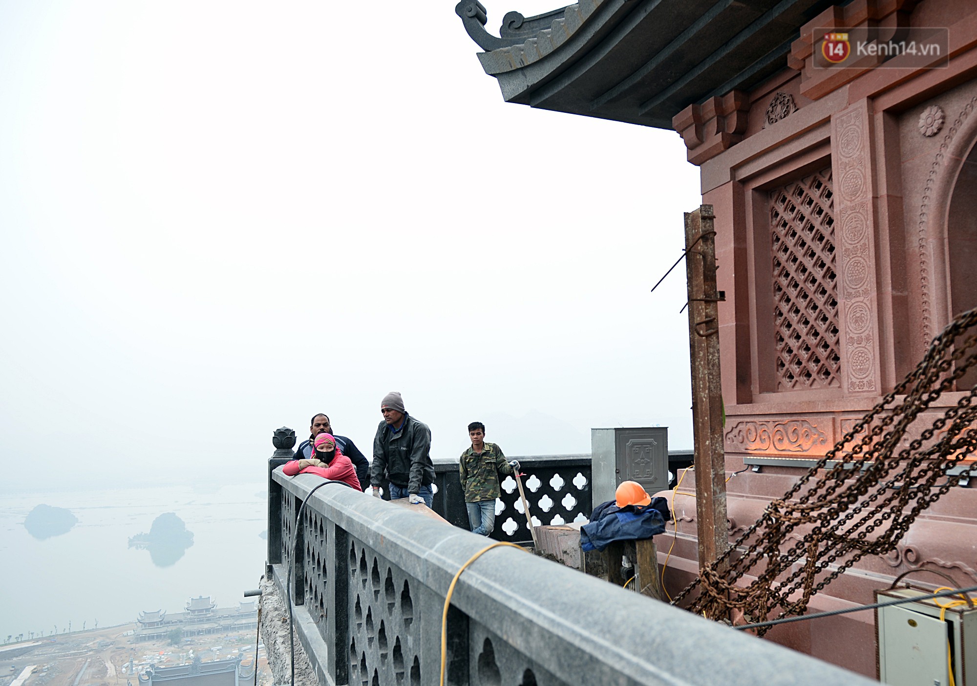 Cận cảnh ngôi chùa lớn nhất Việt Nam - Nơi sẽ đặt báu vật thiên thạch mặt trăng 600.000 USD được đấu giá từ Mỹ - Ảnh 18. Cận cảnh ngôi chùa lớn nhất Việt Nam - Nơi sẽ đặt báu vật thiên thạch mặt trăng 600.000 USD được đấu giá từ Mỹ - Ảnh 18.