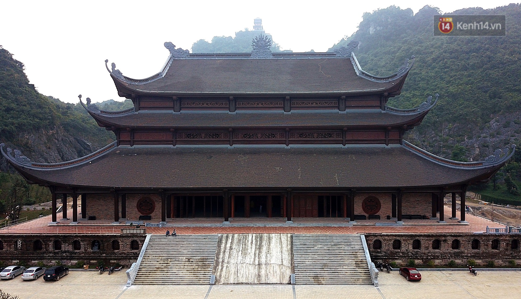 Cận cảnh ngôi chùa lớn nhất Việt Nam - Nơi sẽ đặt báu vật thiên thạch mặt trăng 600.000 USD được đấu giá từ Mỹ - Ảnh 9. Cận cảnh ngôi chùa lớn nhất Việt Nam - Nơi sẽ đặt báu vật thiên thạch mặt trăng 600.000 USD được đấu giá từ Mỹ - Ảnh 9.