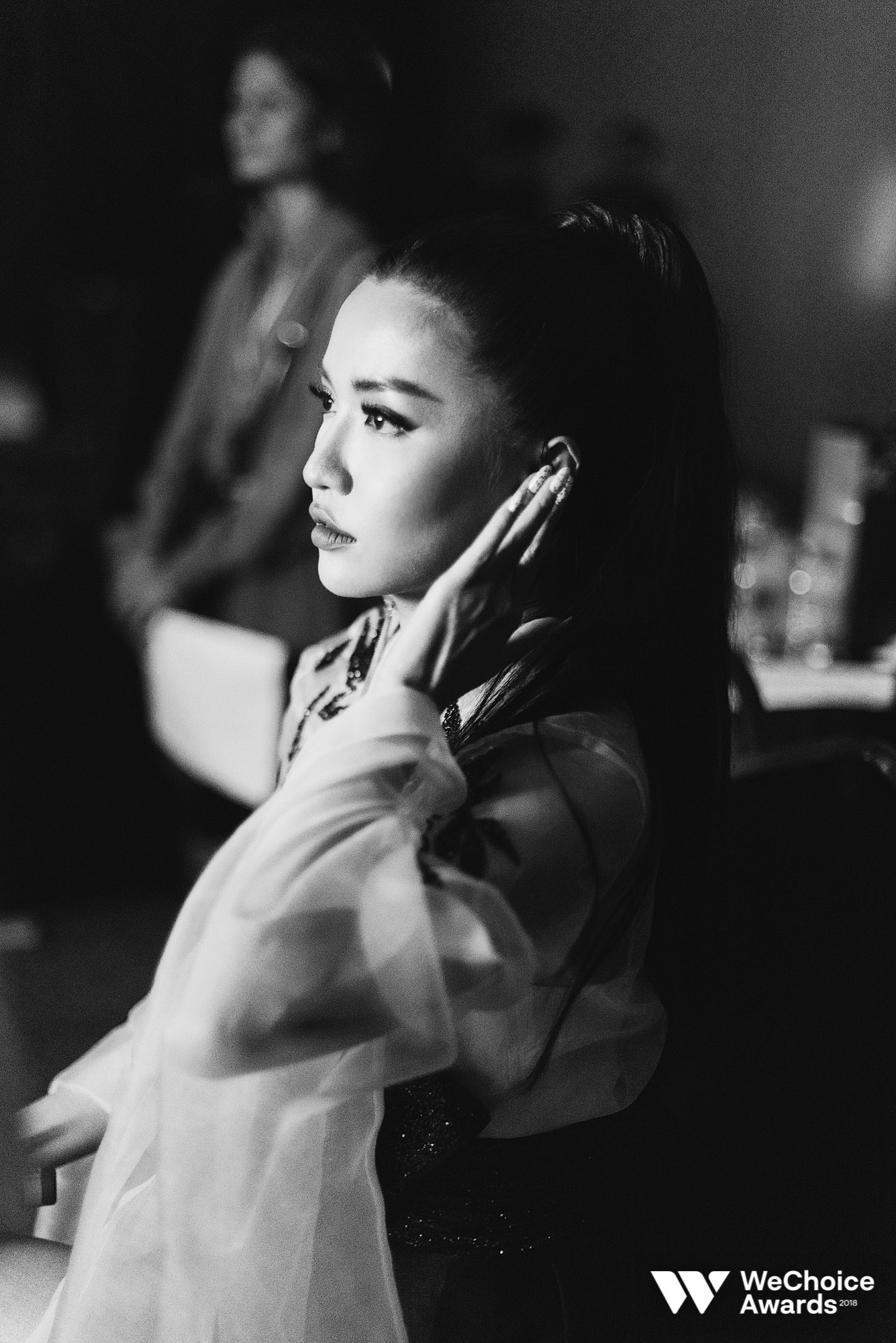 Chùm ảnh đẹp đến nao lòng của dàn nghệ sĩ Việt tại hậu trường Gala WeChoice Awards 2018 - Ảnh 14. Chùm ảnh đẹp đến nao lòng của dàn nghệ sĩ Việt tại hậu trường Gala WeChoice Awards 2018 - Ảnh 14.