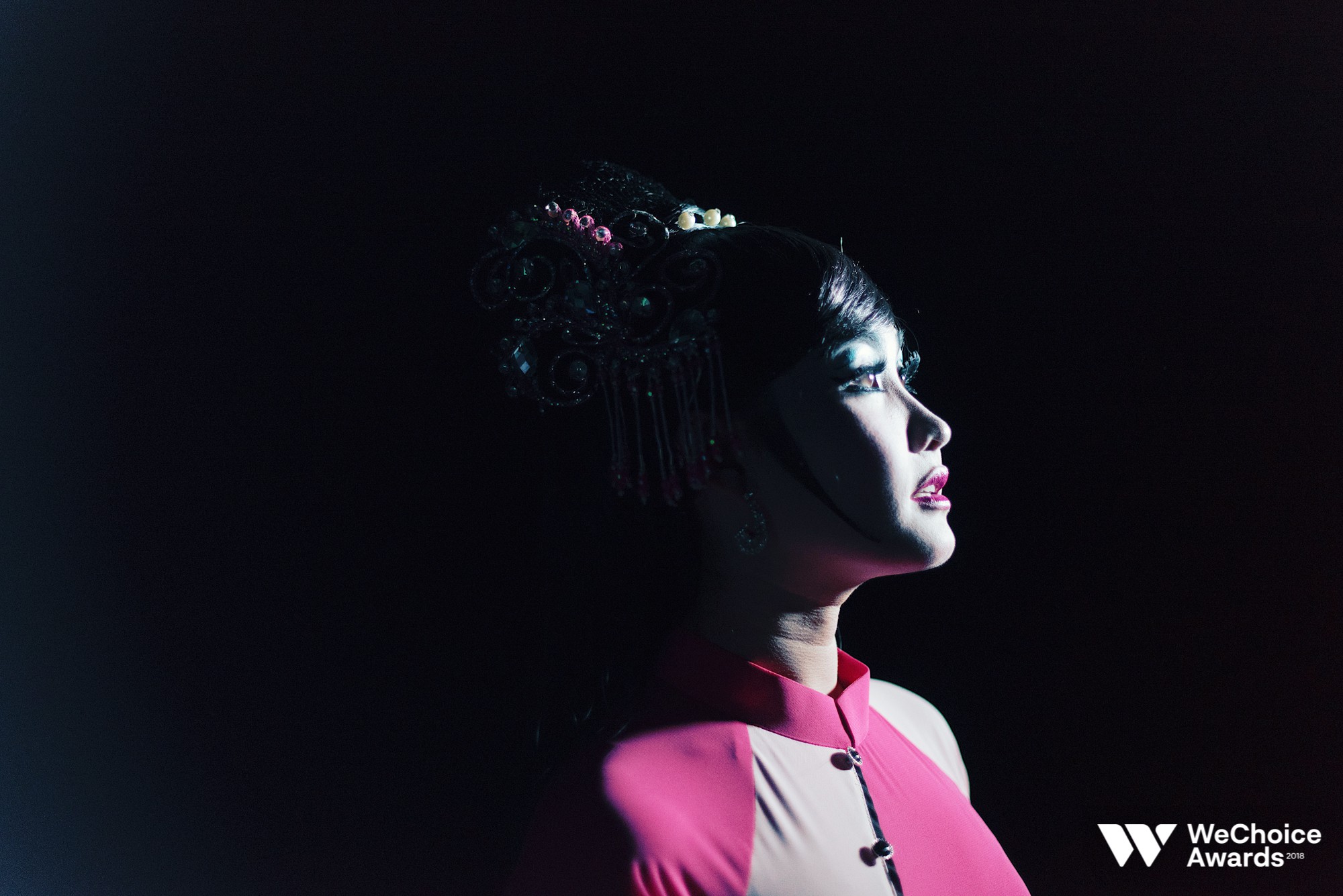 Chùm ảnh đẹp đến nao lòng của dàn nghệ sĩ Việt tại hậu trường Gala WeChoice Awards 2018 - Ảnh 16. Chùm ảnh đẹp đến nao lòng của dàn nghệ sĩ Việt tại hậu trường Gala WeChoice Awards 2018 - Ảnh 16.