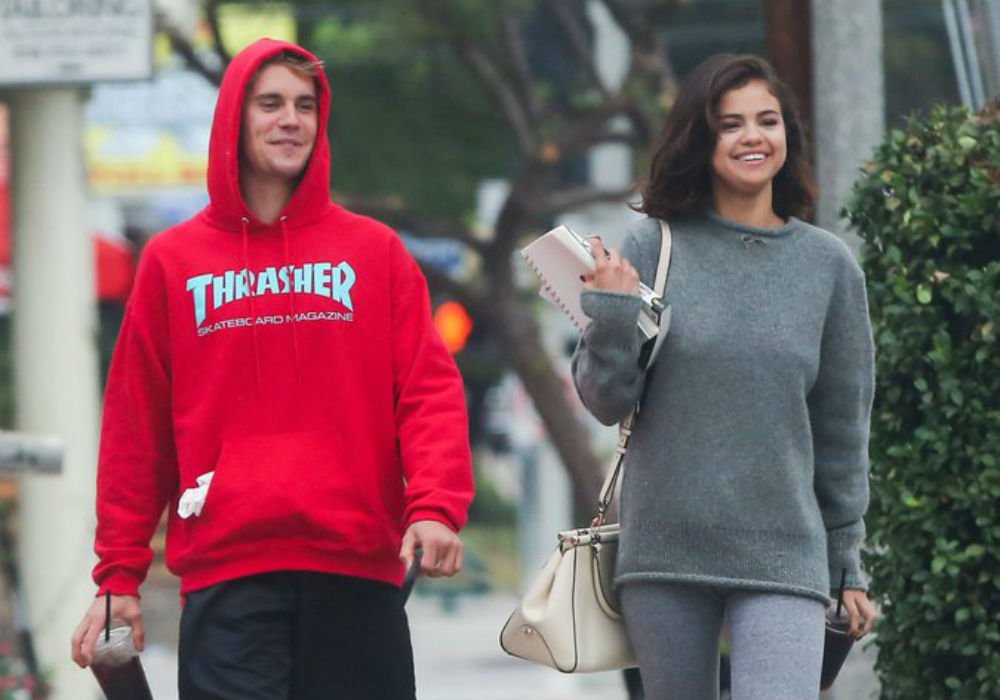 Đã có vợ nhưng Justin Bieber vẫn cố liên lạc và tìm cách gặp mặt Selena Gomez? - Ảnh 1. Đã có vợ nhưng Justin Bieber vẫn cố liên lạc và tìm cách gặp mặt Selena Gomez? - Ảnh 1.