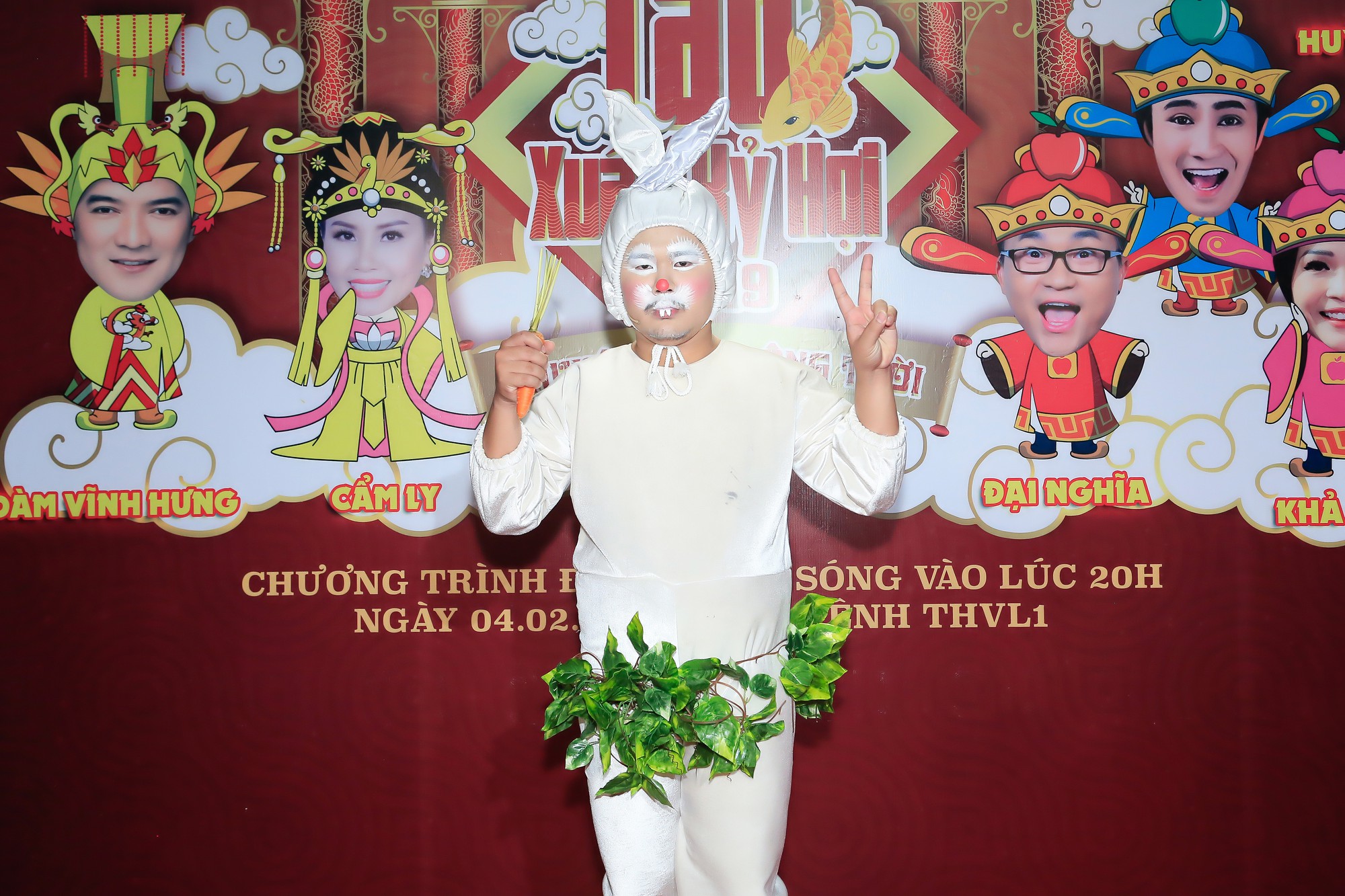 Hoa hậu Tiểu Vy đóng Táo Xuân Kỷ Hợi 2019 – Chuyện động ông trời - Ảnh 6. Hoa hậu Tiểu Vy đóng Táo Xuân Kỷ Hợi 2019 – Chuyện động ông trời - Ảnh 6.