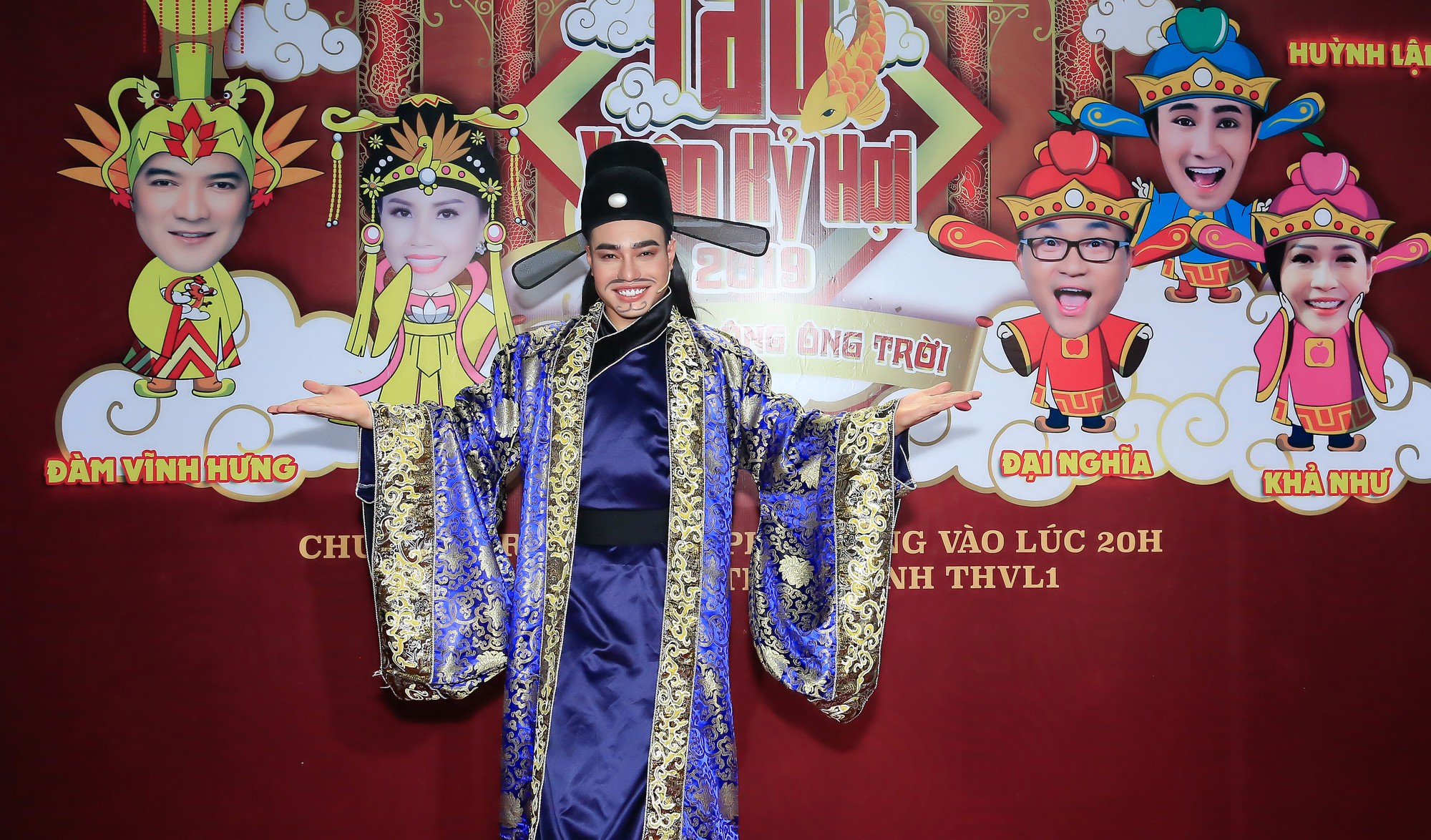 Hoa hậu Tiểu Vy đóng Táo Xuân Kỷ Hợi 2019 – Chuyện động ông trời - Ảnh 7. Hoa hậu Tiểu Vy đóng Táo Xuân Kỷ Hợi 2019 – Chuyện động ông trời - Ảnh 7.