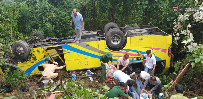 Sinh viên thoát chết kể lại giây phút kinh hoàng khi xe khách lật trên đèo Hải Vân  - Ảnh 1.