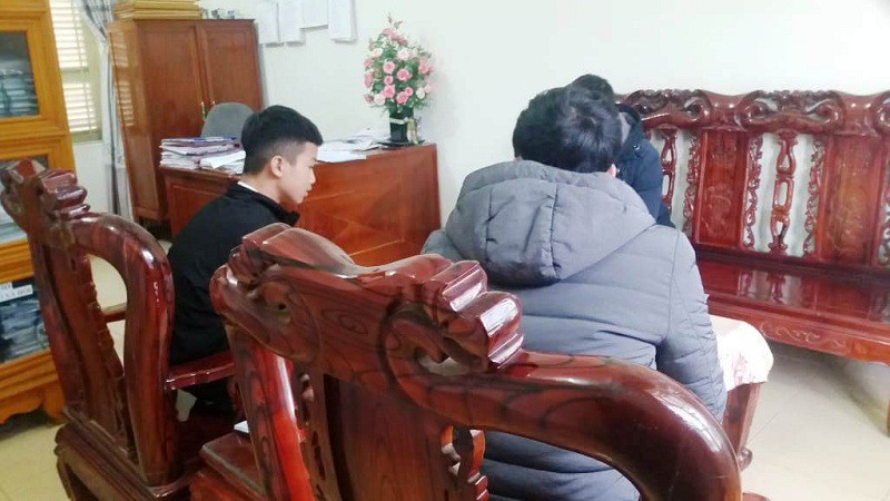 Hiệu trưởng trần tình khi bị phụ huynh tố cáo bóp cổ học sinh gây xước da - Ảnh 2. Hiệu trưởng trần tình khi bị phụ huynh tố cáo bóp cổ học sinh gây xước da - Ảnh 2.