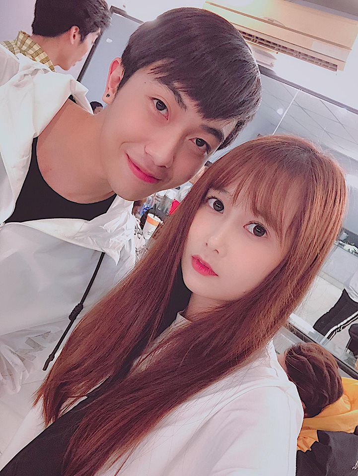 Tình trường của streamer: Người từng yêu 12 năm rồi chia tay, người công khai bạn gái hotgirl - Ảnh 10. Tình trường của streamer: Người từng yêu 12 năm rồi chia tay, người công khai bạn gái hotgirl - Ảnh 10.