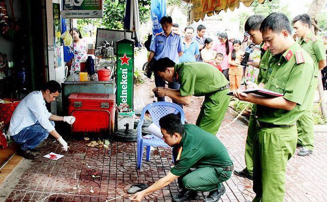 Truy bắt nhóm đối tượng đâm chết thanh niên 9X ở quán nhậu - Ảnh 1.
