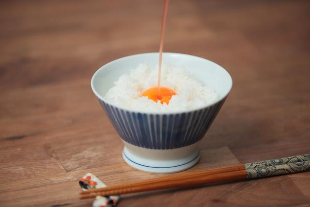 Mùa Halloween sớm trên đất Nhật: Rưới nước tương vào sushi, hoảng hồn nhận lại món ăn “đổ máu” - Ảnh 4.