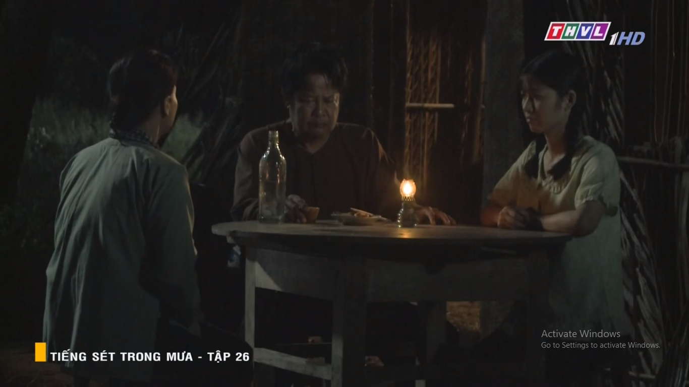 Tiếng S&eacute;t Trong Mưa tập 26: Cậu Ba &aacute;c độc bỗng dưng l&agrave;nh t&iacute;nh như boss cưng khi gặp con g&aacute;i Thị B&igrave;nh? - Ảnh 7.