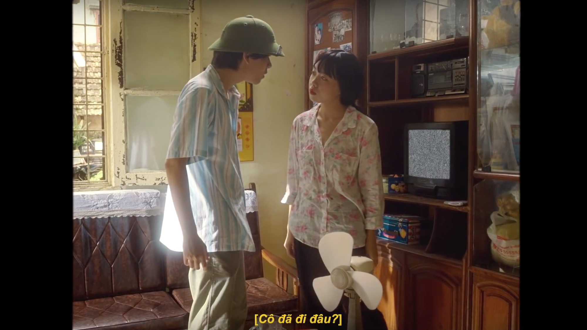 Ngọt bất ngờ tung MV mới Chuyển k&ecirc;nh: kh&ocirc;ng phải thuốc chữa bệnh nhưng phải đọc kĩ hướng dẫn sử dụng nh&eacute; v&igrave; rất dễ bị nghiện! - Ảnh 8.