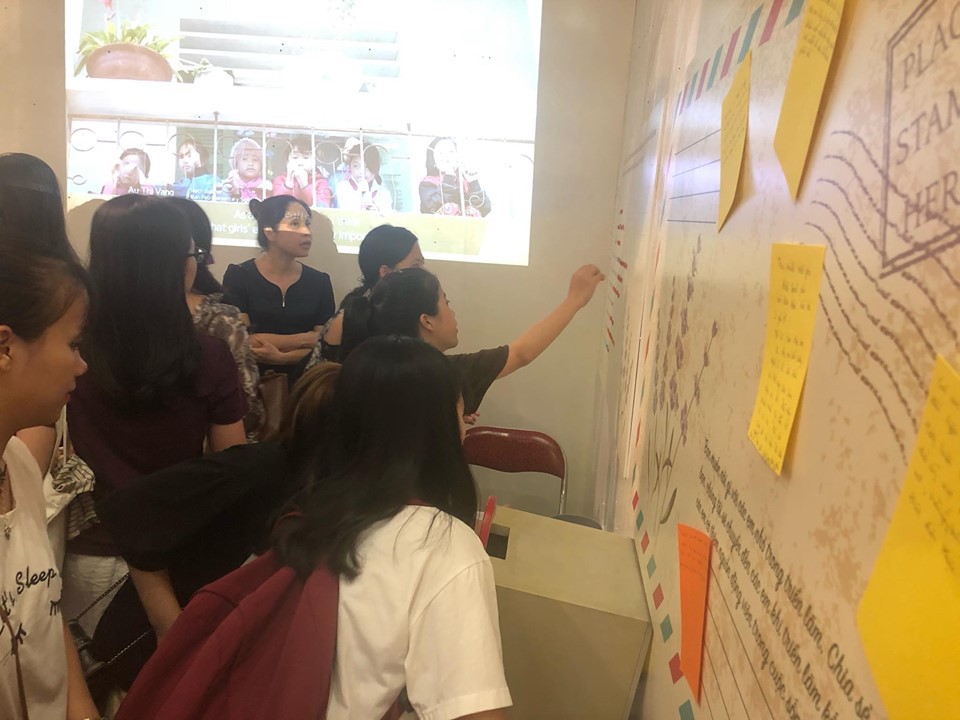 Chia sẻ nghẹn lòng của những đứa trẻ bất hạnh: Con chưa bao giờ được ôm mẹ cả - Ảnh 1. Chia sẻ nghẹn lòng của những đứa trẻ bất hạnh: Con chưa bao giờ được ôm mẹ cả - Ảnh 1.