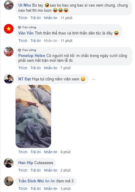 Tìm ra fan bóng đá đáng yêu nhất Việt Nam: Hoãn vào phòng mổ để xem nốt trận Việt Nam thắng Malaysia - Ảnh 2.