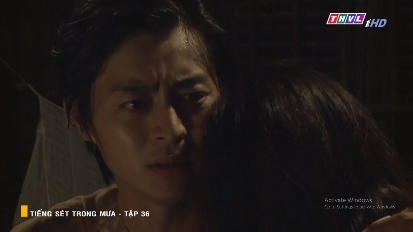 Mối tình oan nghiệt của Tiếng Sét Trong Mưa tập 36: Cậu Bình bom hàng dì Hạnh Nhi, chạy đến tò te với Phượng! - Ảnh 3. Mối tình oan nghiệt của Tiếng Sét Trong Mưa tập 36: Cậu Bình bom hàng dì Hạnh Nhi, chạy đến tò te với Phượng! - Ảnh 3.