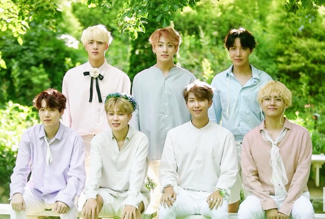 Rầm rộ BTS l&ecirc;n kế hoạch giải nghệ: Hết lấy vợ đến về qu&ecirc; trồng rau nu&ocirc;i g&agrave;, Jimin v&agrave; RM g&acirc;y bất ngờ - Ảnh 1.