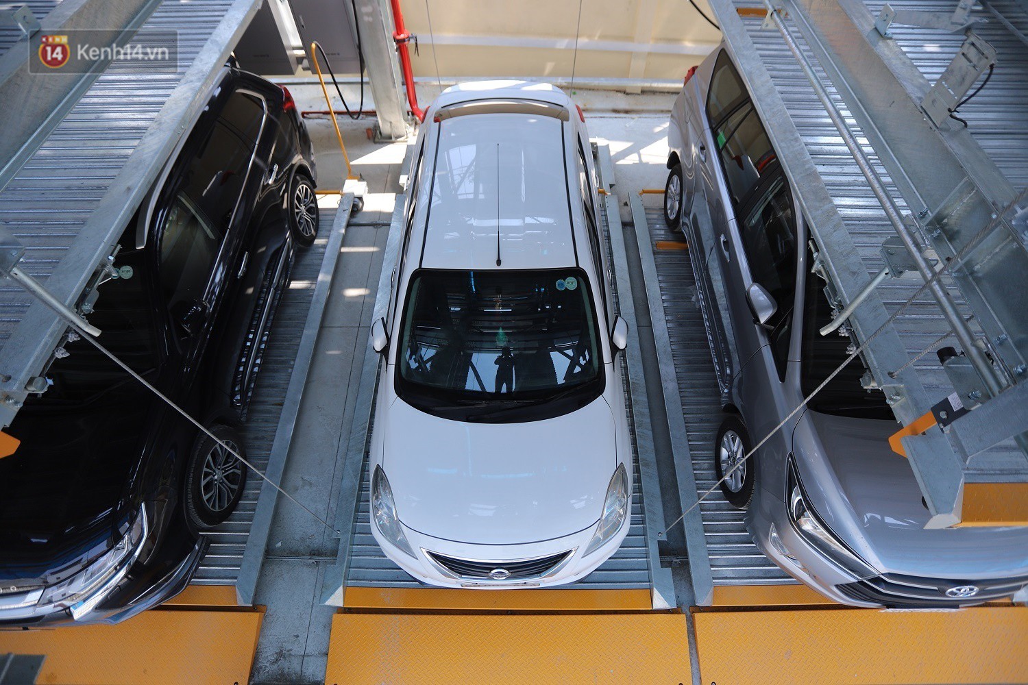 Cận cảnh bãi đỗ xe 6 tầng thông minh, tự động xếp hình đầu tiên ở Đà Nẵng - Ảnh 16. Cận cảnh bãi đỗ xe 6 tầng thông minh, tự động xếp hình đầu tiên ở Đà Nẵng - Ảnh 16.