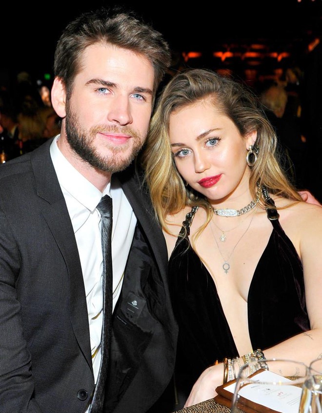 Tiết lộ lý do vì sao Liam Hemsworth quyết định ly hôn dù vẫn còn yêu Miley Cyrus sau cuộc tình dài tới 10 năm - Ảnh 2.