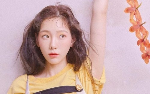 Khiến fan vô cùng lo lắng sau khi Sulli tự tử, đây là động thái mới nhất của Taeyeon! - Ảnh 3.