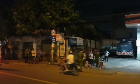Bắt đối tượng đâm chết người sau va chạm giao thông trước cây xăng ở Sài Gòn - Ảnh 1.