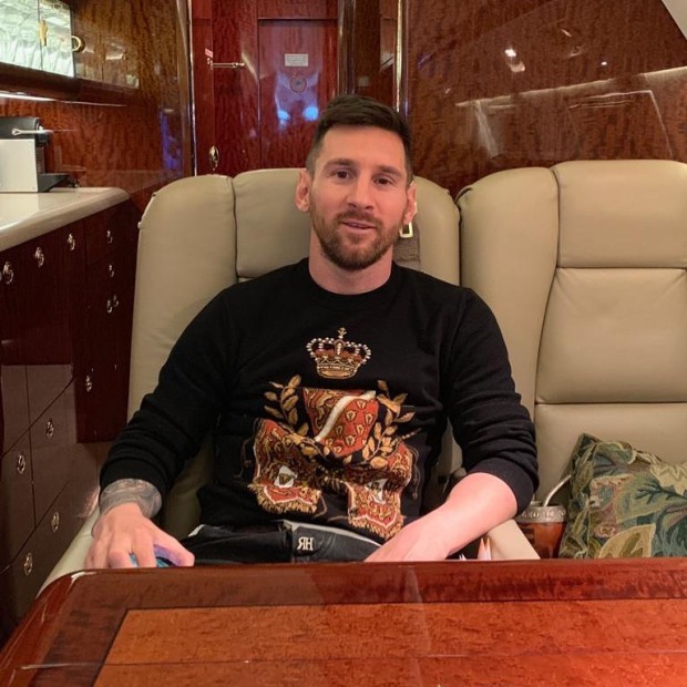 Messi hít khói Ronaldo trong BXH những người kiếm nhiều tiền bằng việc sống ảo nhất - Ảnh 3.