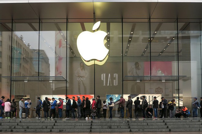 Dân mạng Trung Quốc chỉ giỏi võ mồm: Tuyên bố tẩy chay Apple nhưng iPhone 11 liên tục cháy hàng? - Ảnh 1.