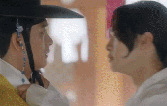 Nụ hôn đam mỹ mới của Kang Tae Oh ăn đứt màn khóa môi lãng mạn với Nhã Phương rồi này! - Ảnh 3.