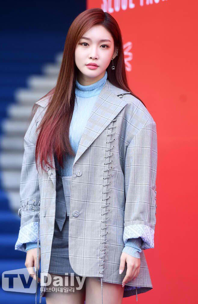 Seoul Fashion Week: Mỹ nam Trung Quốc chiếm sạch spotlight dàn sao Hàn vì đã đẹp trai bức người lại còn đầy khí chất - Ảnh 5.