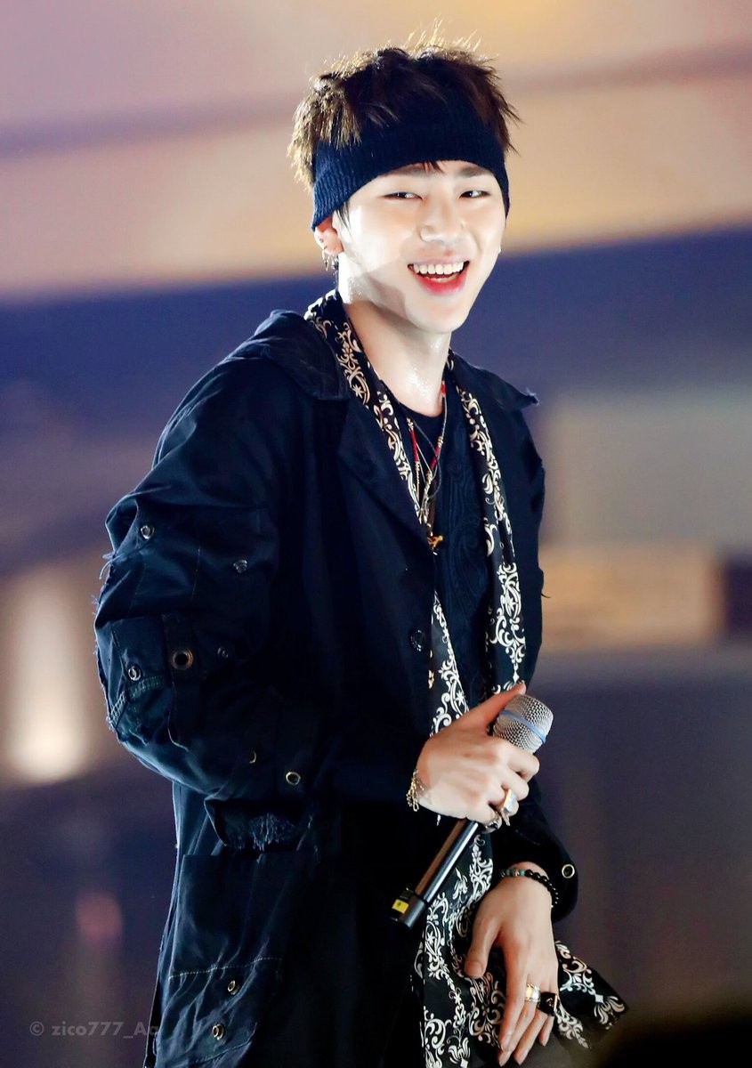 10 rapper đỉnh nhất Kpop do netizen b&igrave;nh chọn: Ng&ocirc;i vương vừa l&ograve;ng số đ&ocirc;ng nhưng thứ hạng của RM v&agrave; Suga lại g&acirc;y nhiều tranh c&atilde;i - Ảnh 1.