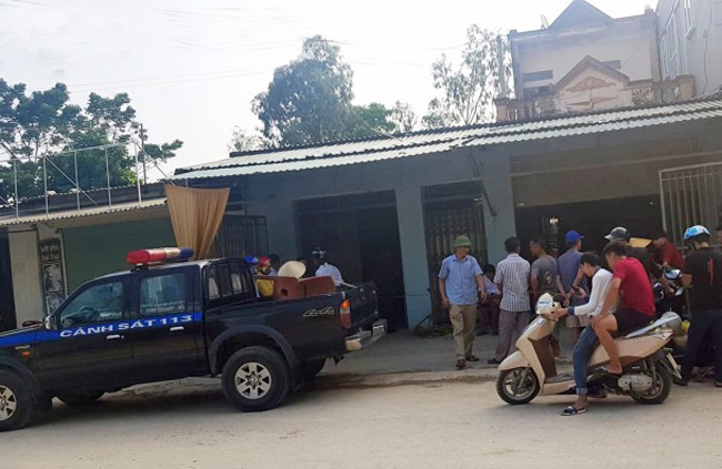 Vụ 3 người bị bắn trọng thương khi đang ăn cơm ở Thanh Hoá: Do mâu thuẫn giữa 2 nữ sinh lớp 7 - Ảnh 1.