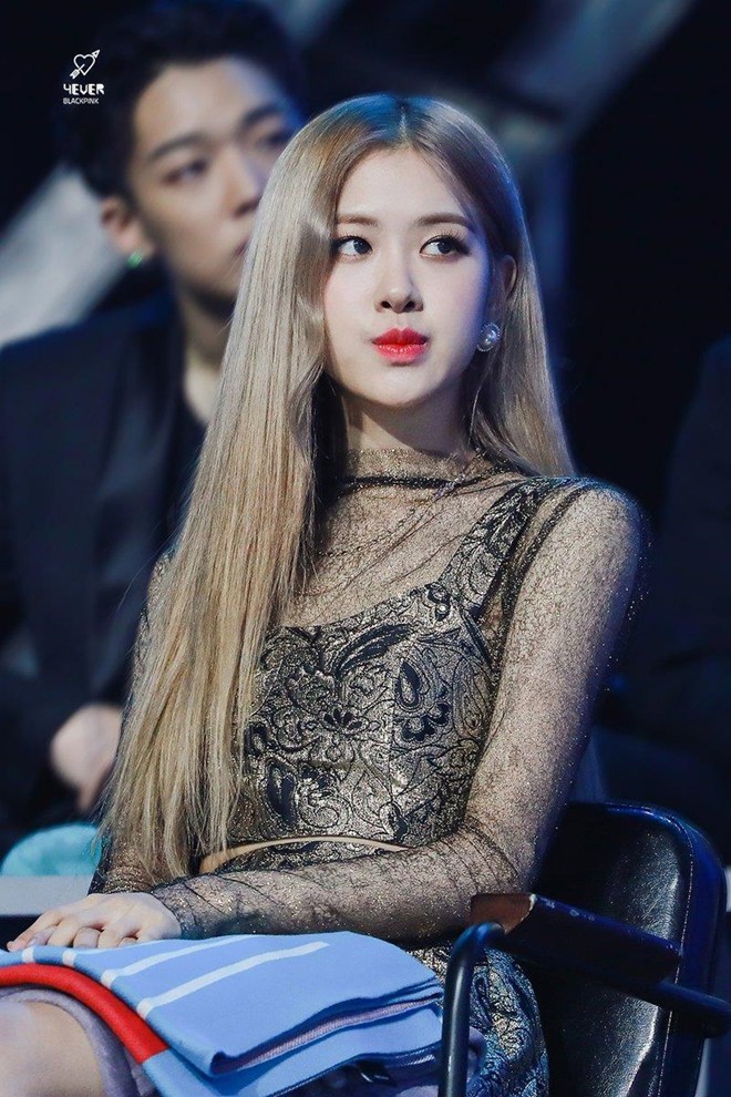 Tranh cãi top 30 nữ idol hot nhất tháng 10: BLACKPINK tụt hạng thê thảm, dẫn đầu là cái tên không ai ngờ tới - Ảnh 12.