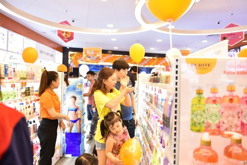 Mừng 8 năm tại Việt Nam v&agrave; khai trương cửa h&agrave;ng thứ 100, Guardian tung khuyến m&atilde;i khủng  - Ảnh 5.