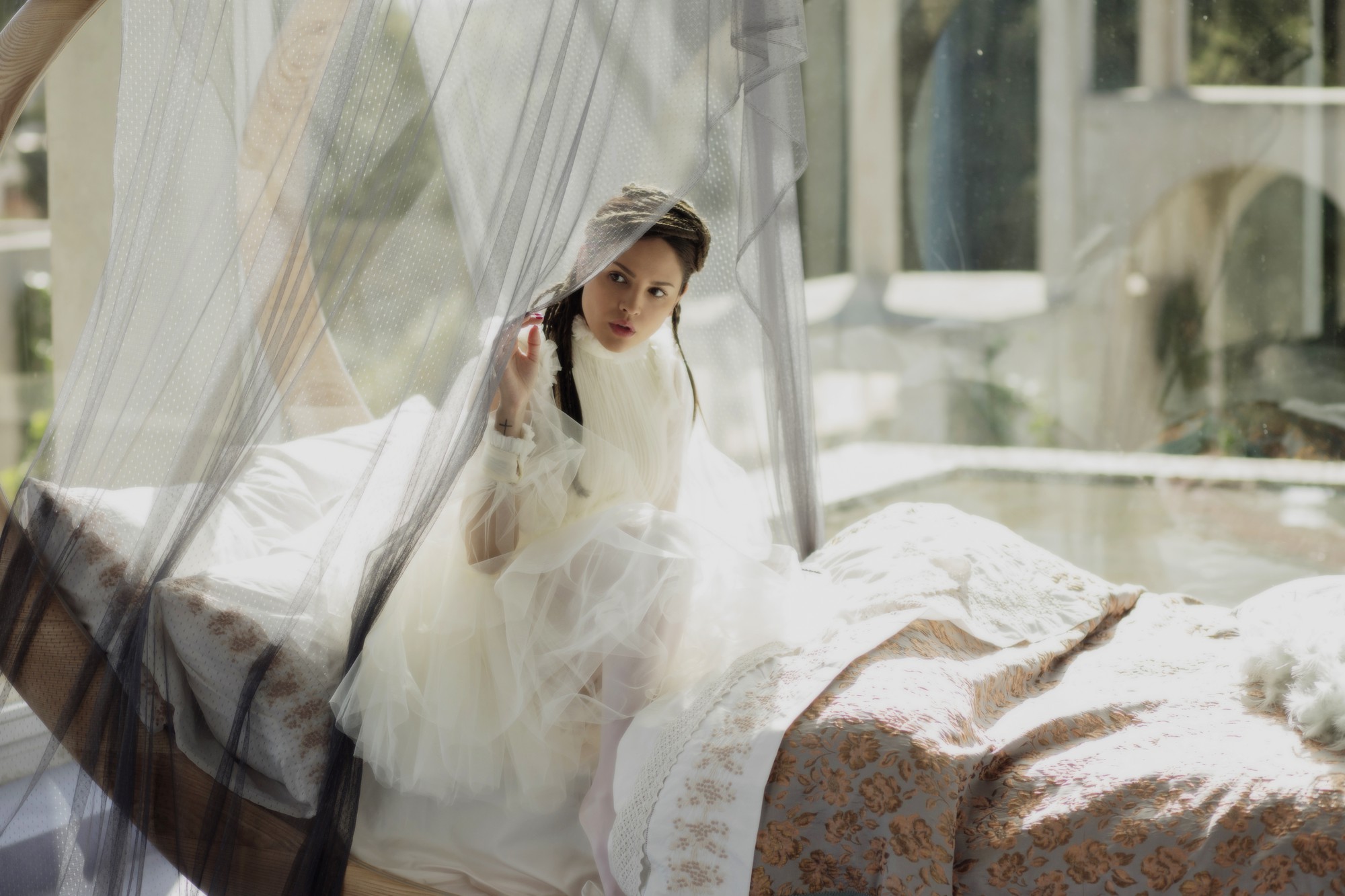 L&ograve; đ&agrave;o tạo thi&ecirc;n kim tiểu thư Paradise Hills: Khu vườn vừa mơ mộng vừa c&aacute;m dỗ hơn cả xứ Moors của Ti&ecirc;n Hắc &Aacute;m! - Ảnh 10.