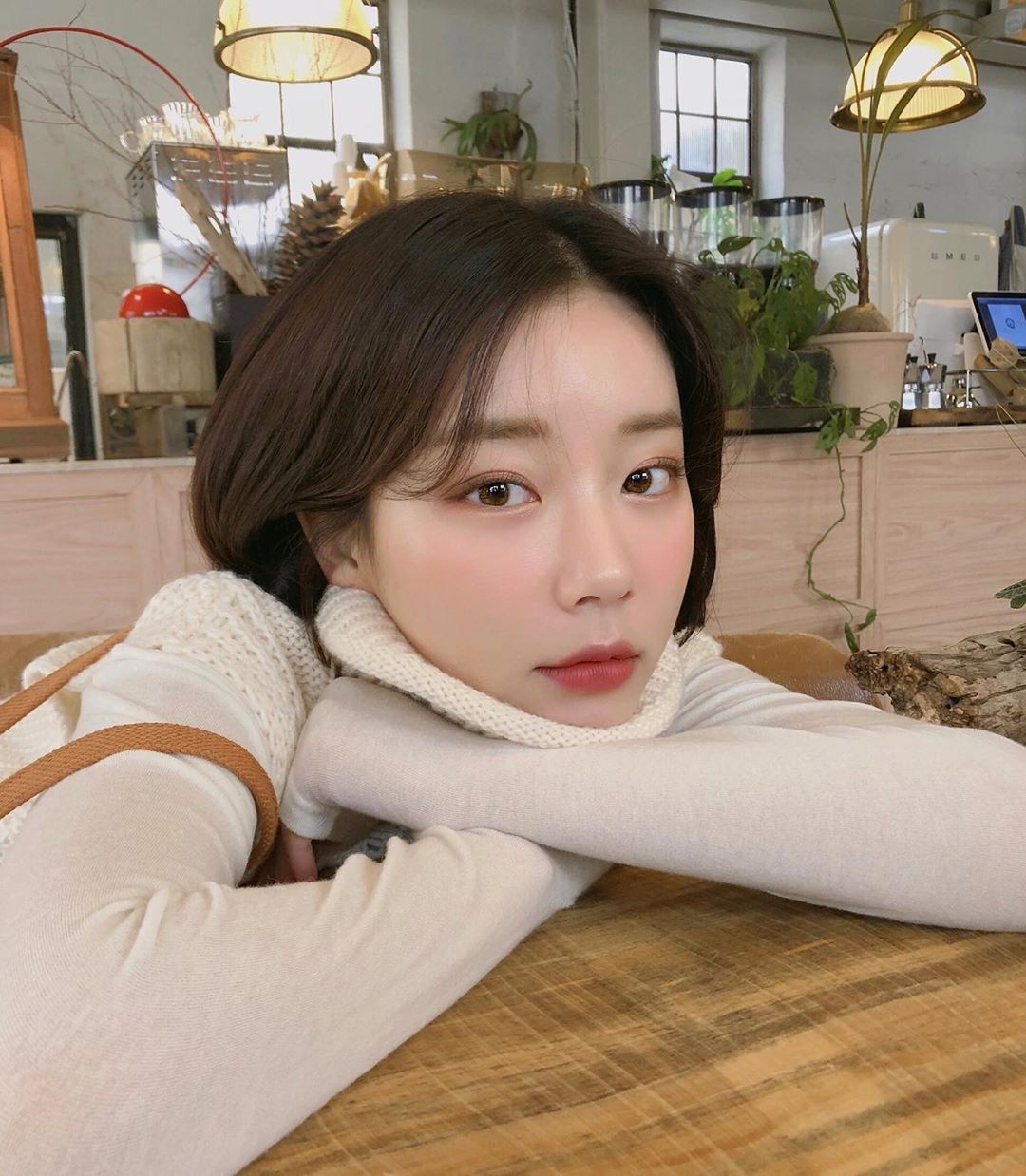 Đã xuống tiền tậu chai serum đắt đỏ chăm da, bạn cần biết 7 nguyên tắc để không phí của giời - Ảnh 2. Đã xuống tiền tậu chai serum đắt đỏ chăm da, bạn cần biết 7 nguyên tắc để không phí của giời - Ảnh 2.