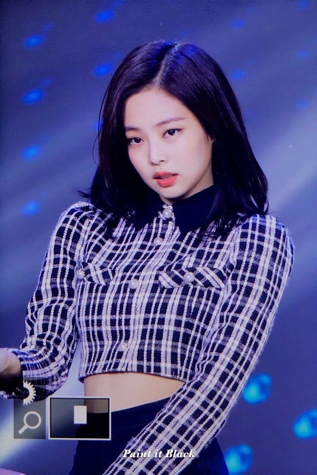 Cắt phăng mái tóc dài quen thuộc, Jennie (BLACKPINK) càn quét MXH vì xinh lạ đến ngỡ ngàng - Ảnh 2.