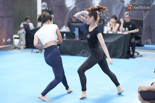 BGK Xu&acirc;n Lan bức x&uacute;c ngay buổi đầu casting Thanh S&oacute;i: Muốn l&agrave;m đả nữ m&agrave; đi cast đeo trang sức, đứng cười ỏn ẻn hay v&eacute;n t&oacute;c th&igrave; ở nh&agrave; l&agrave;m tiểu thư! - Ảnh 16.