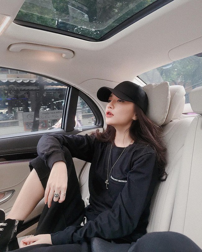 Những lần diện đồ all black của c&aacute;c người đẹp Việt - H&agrave;n: Từ thần th&aacute;i, nhan sắc đến mix đồ đều đẹp xuất sắc - Ảnh 7.